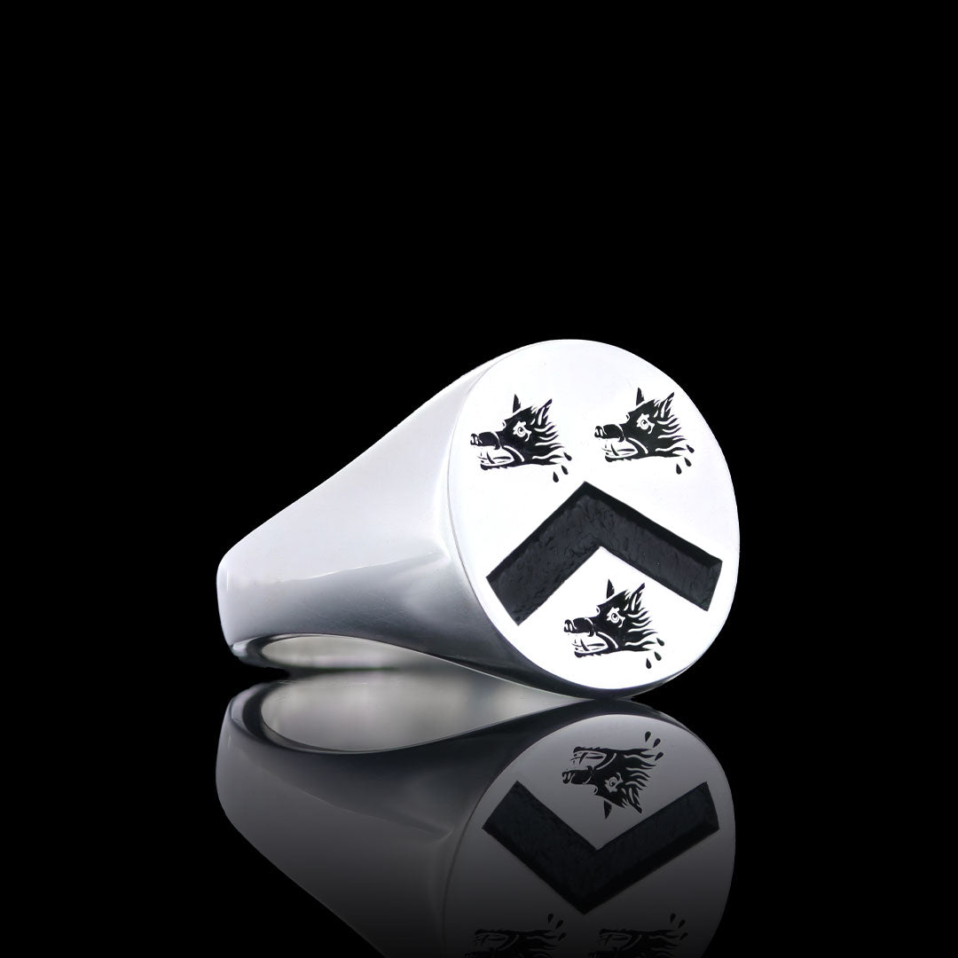 Earl Crest Ring