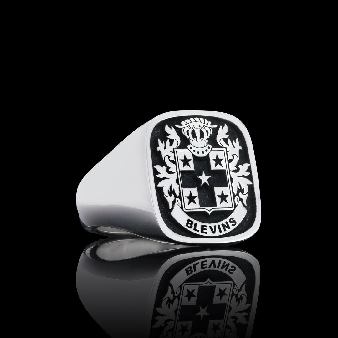 Baron Crest Ring Square