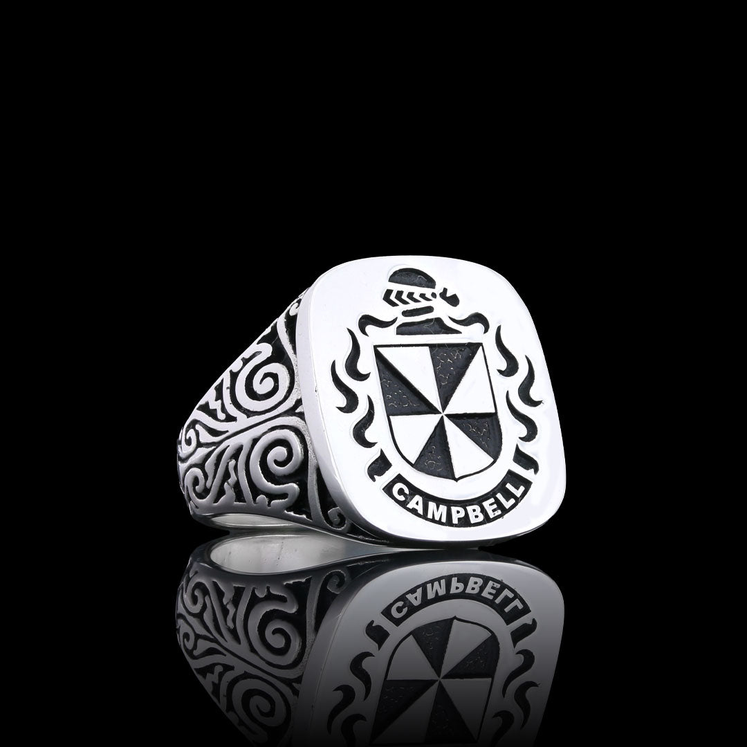 Duchess Crest Ring Square