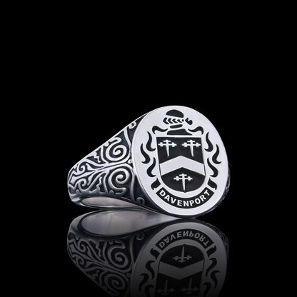 Duchess Crest Ring Oval