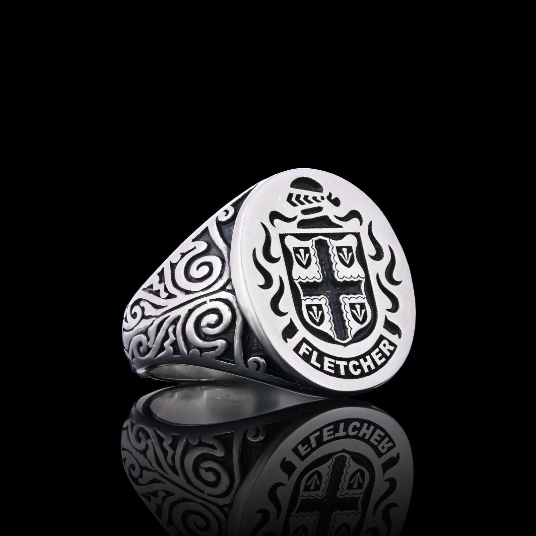 Duchess Crest Ring Oval