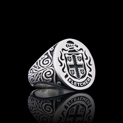 Duchess Crest Ring Oval