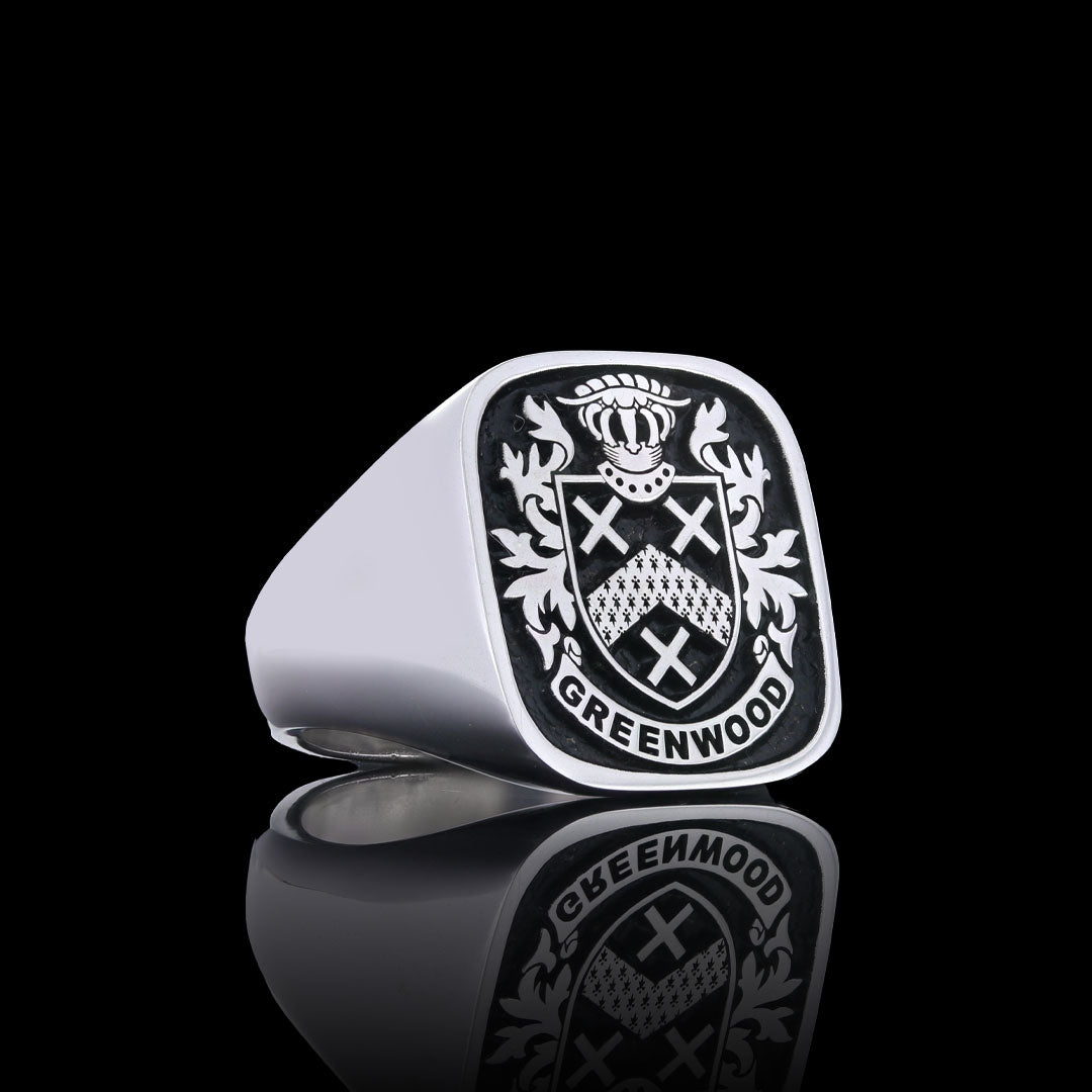 Baron Crest Ring Square