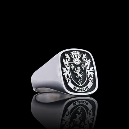 Baron Crest Ring Square