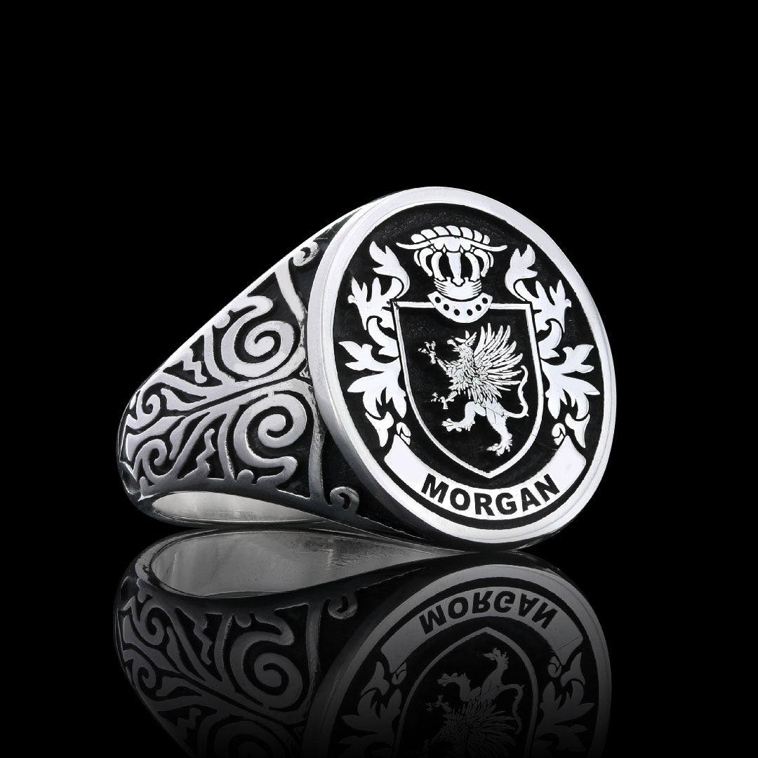 Baroness Crest Ring Oval