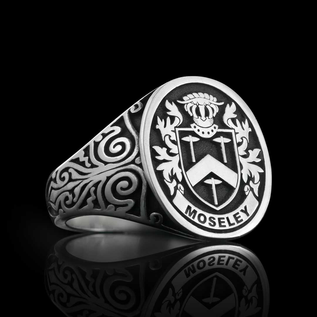 Baroness Crest Ring Oval