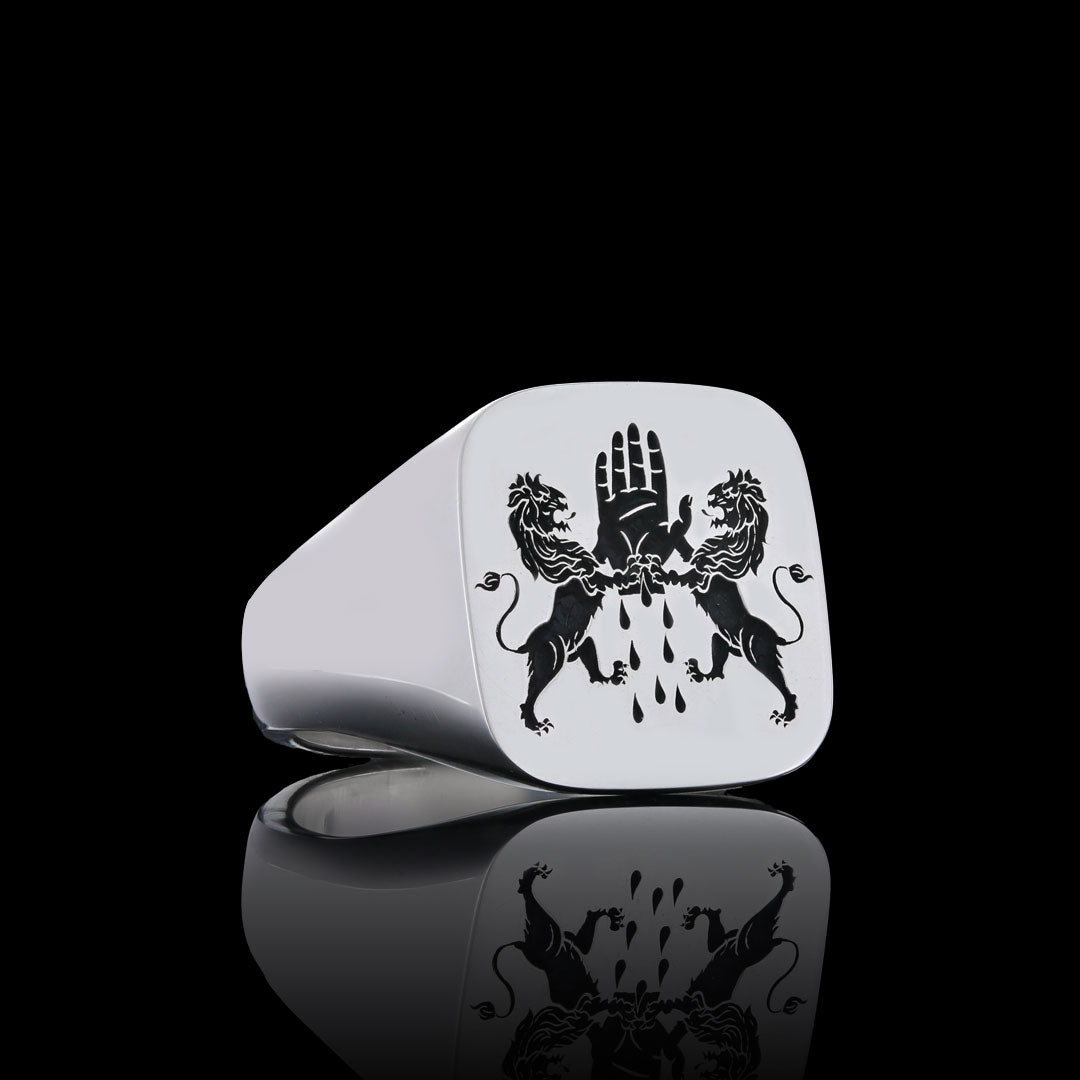 Earl Crest Ring