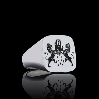 Earl Crest Ring