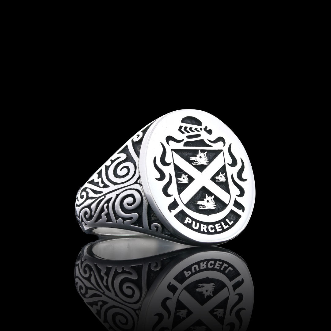 Duchess Crest Ring Oval