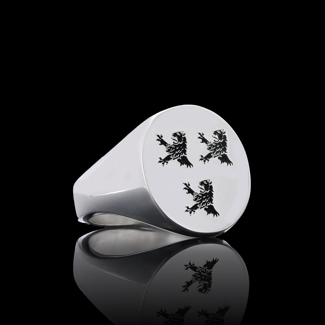 Earl Crest Ring